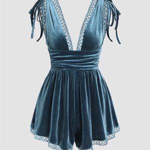 Blue velvet romper